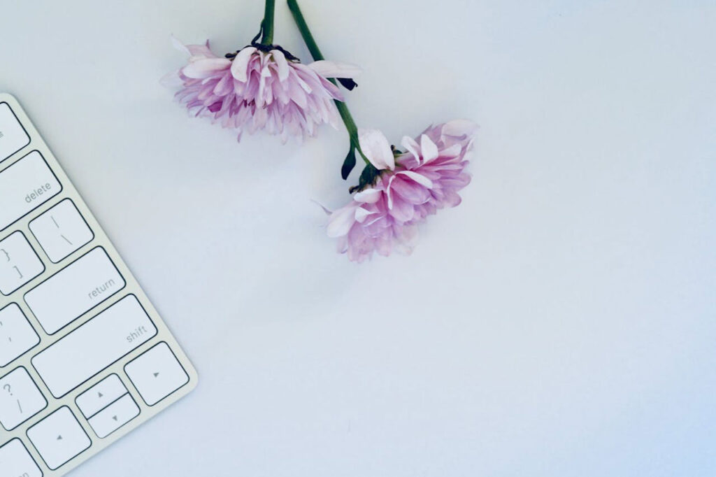 keyboard-with-flower
